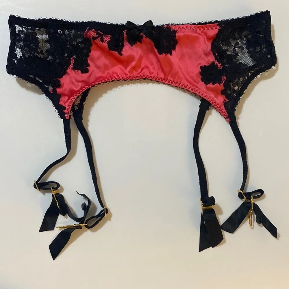 Agent Provocateur Nayeli Pink Silk Suspender AP4 Large